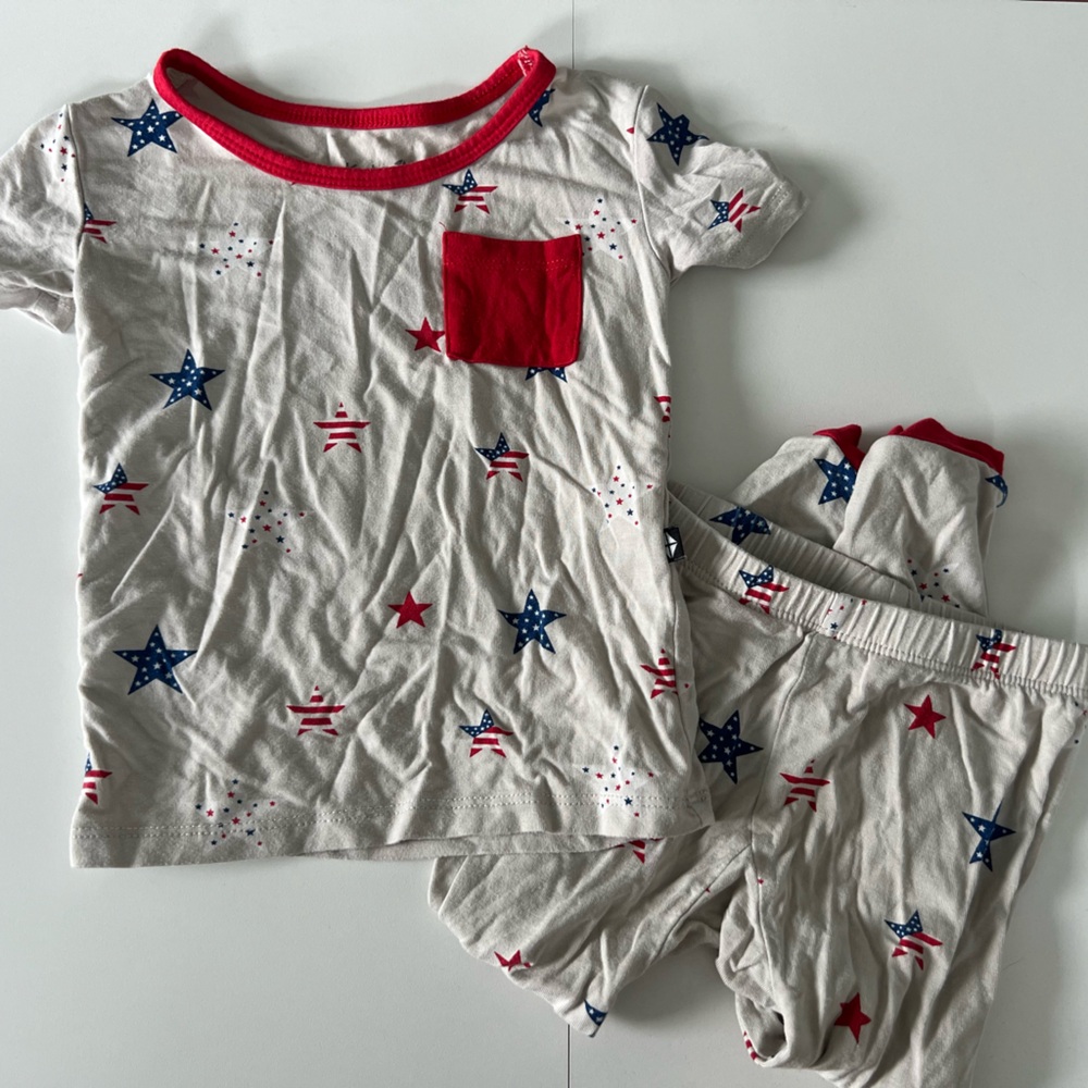 Kyte Baby Tee and Pants Stars & Stripes Pajama Set 18-24 months